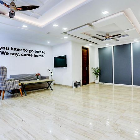 Hotel Greysky Medicity Gurgaon Exterior photo