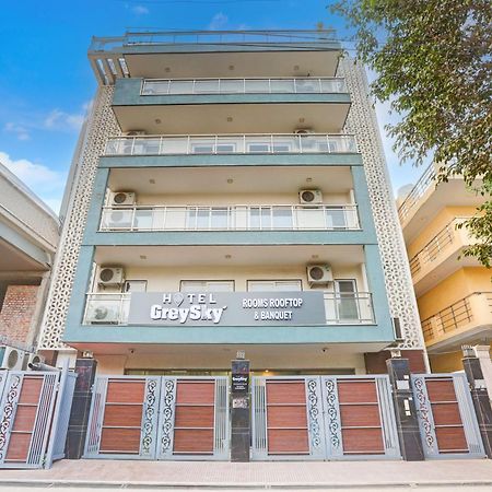 Hotel Greysky Medicity Gurgaon Exterior photo